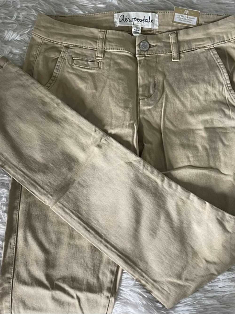 NWT Y2K Juniors Aeropostale Skinny TWILL PANTS (Soft Stretch) in KHAKI